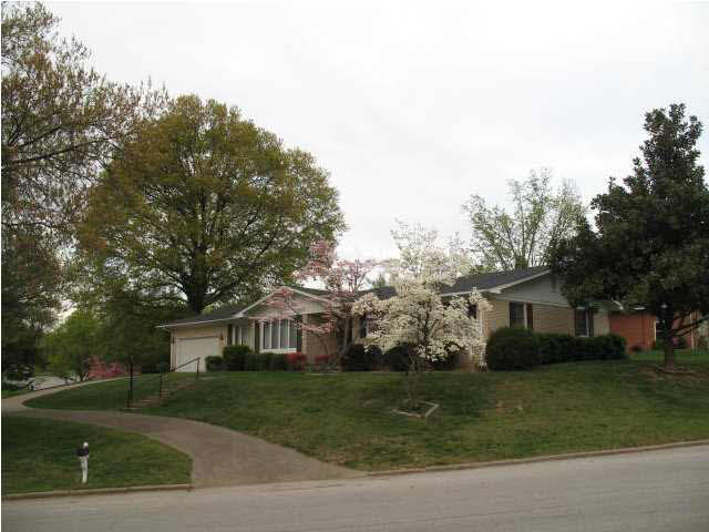 34 Lehman Dr, Tell City, IN 47586 photo 2
