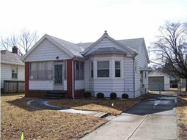 2041 E Virginia St, Evansville, IN 47711 photo 1