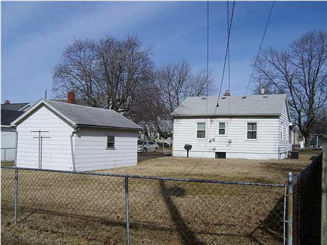 2041 E Virginia St, Evansville, IN 47711 photo 17