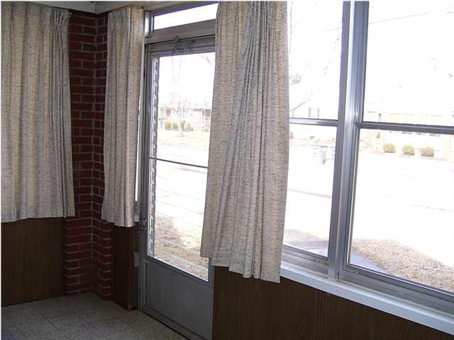 2041 E Virginia St, Evansville, IN 47711 photo 10