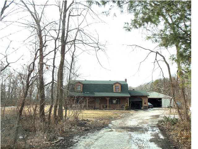 1433 Hewins Rd, Boonville, IN 47601 photo 2