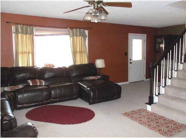 1433 Hewins Rd, Boonville, IN 47601 photo 4