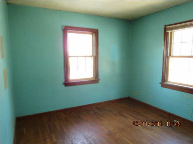 816 Bayard Park Dr, Evansville, IN 47713 photo 4