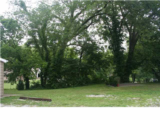210 E Mill Rd, Evansville, IN 47711 photo 14