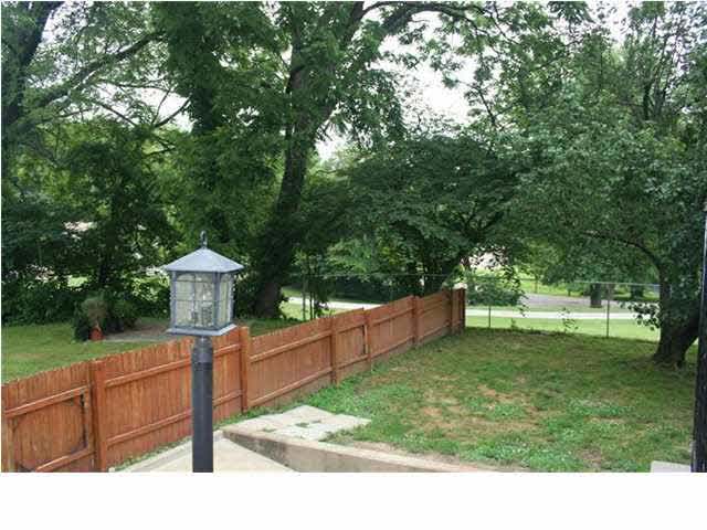 210 E Mill Rd, Evansville, IN 47711 photo 12