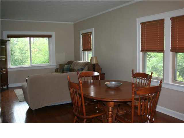 210 E Mill Rd, Evansville, IN 47711 photo 4