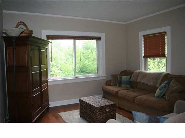 210 E Mill Rd, Evansville, IN 47711 photo 3
