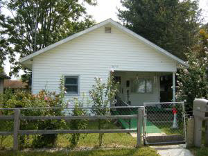 618 W St, Bedford, IN 47421 photo 2