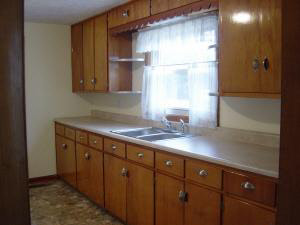 636 Bryantsville Rd, Mitchell, IN 47446 photo 3