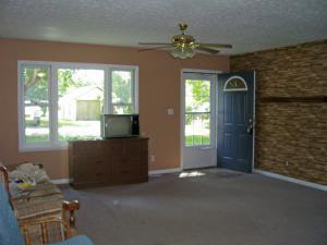526 S 1st St, Mitchell, IN 47446 photo 2