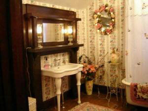 622 W Grissom Ave, Mitchell, IN 47446 photo 6