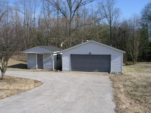 1328 Hillcrest Rd, Bedford, IN 47421 photo 2