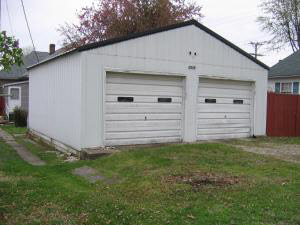 525 R St, Bedford, IN 47421 photo 3