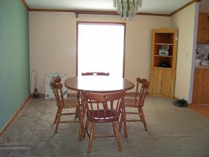 460 Dale St, Mitchell, IN 47446 photo 3