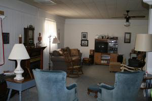 305 W 10th St, Oolitic, IN 47451 photo 4