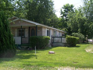 220 Oak St, Mitchell, IN 47446 photo 1