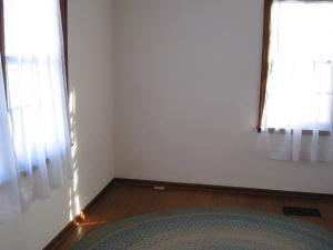 306 E Main St, Bloomfield, IN 47424 photo 4