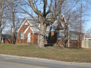 306 E Main St, Bloomfield, IN 47424 photo 9