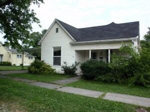 535 S 8th St, Mitchell, IN 47446 photo 1