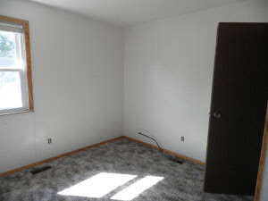 217 Middle Ave, Bedford, IN 47421 photo 9