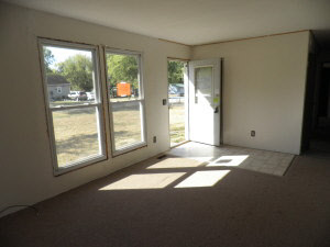 217 Middle Ave, Bedford, IN 47421 photo 3