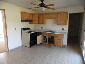 217 Middle Ave, Bedford, IN 47421 photo 4