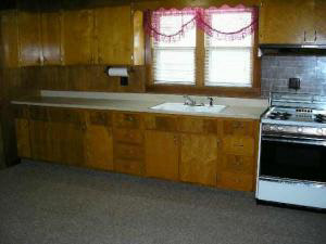 127 E Frank St, Mitchell, IN 47446 photo 3