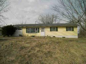 407 N 3rd St, Mitchell, IN 47446 photo 1
