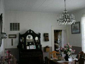 607 Warren St, Mitchell, IN 47446 photo 4