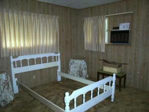 204 E Frank St, Mitchell, IN 47446 photo 8