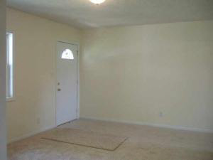 1006 Tulip St, Mitchell, IN 47446 photo 2