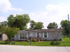 711 Gilbert Dr, Mitchell, IN 47446 photo 1