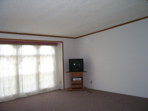 711 Gilbert Dr, Mitchell, IN 47446 photo 2