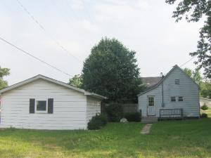 438 W Oak St, Mitchell, IN 47446 photo 2
