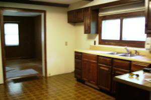 933 Woodsferry Rd, Bedford, IN 47421 photo 4