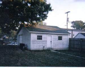 617 W Warren St, Mitchell, IN 47446 photo 4