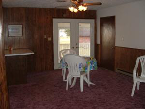 157 Pleasant View Dr, Mitchell, IN 47446 photo 4