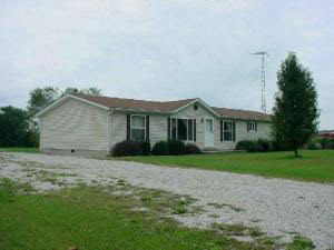 3269 Rager Rd, Mitchell, IN 47446 photo 2