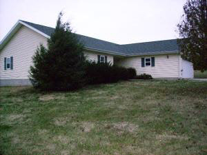 803 Cassidy Ln, Mitchell, IN 47446 photo 2