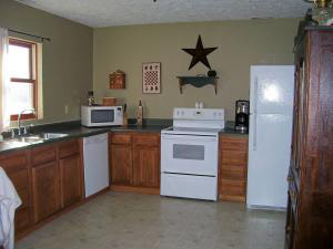 3270 Earl Rd, Mitchell, IN 47446 photo 3