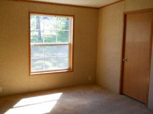 939 Peerless Rd, Bedford, IN 47421 photo 2