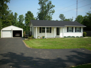 663 E Guthrie Rd, Bedford, IN 47421 photo 1