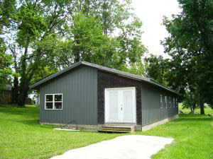118 W Vine St, Mitchell, IN 47446 photo 2