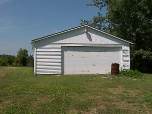 1589 Peerless Rd, Bedford, IN 47421 photo 3