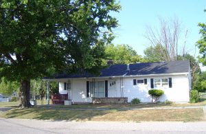 416 S 6th St, Mitchell, IN 47446 photo 1