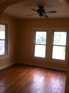 631 S 7th St, Mitchell, IN 47446 photo 4
