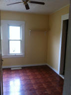 631 S 7th St, Mitchell, IN 47446 photo 7