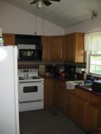 658 E Vincennes St, Orleans, IN 47452 photo 2