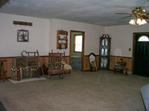 912 Thompson Ln, Mitchell, IN 47446 photo 8