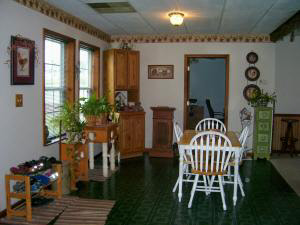 912 Thompson Ln, Mitchell, IN 47446 photo 4